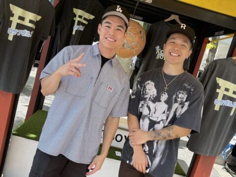 Kiosk boys
