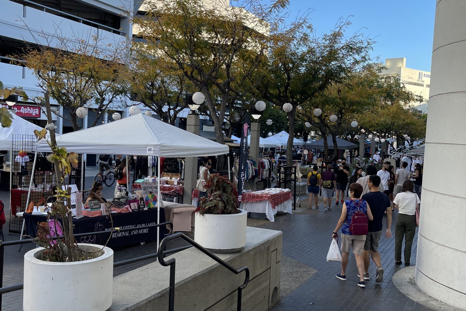 Little Tokyo Street Fair Brings the Joys of Early Holiday Shopping to Weller Court