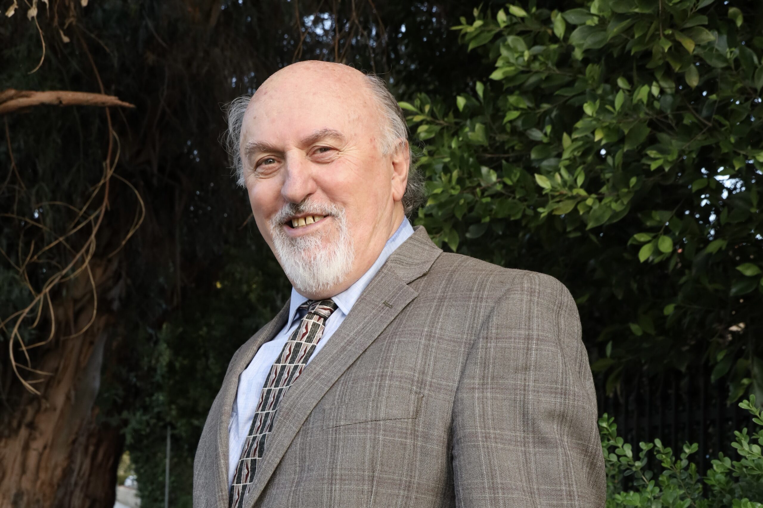 Reclaiming Vitality with Dr. Oren Babry and Folium.pX