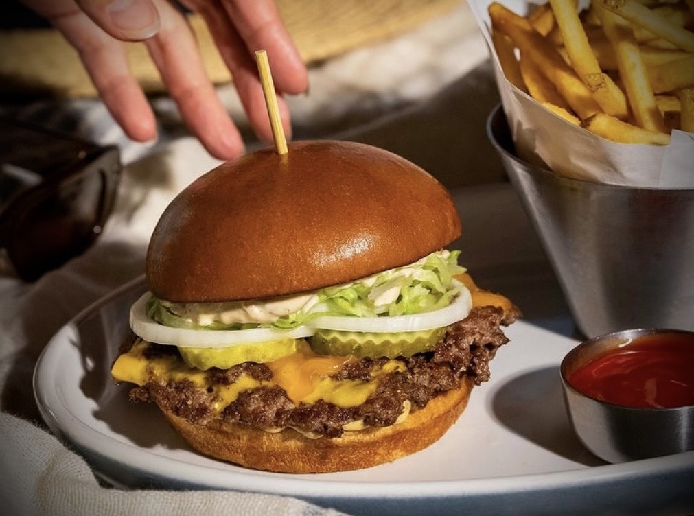 LA Burger Battle Returns with Fresh New Ingredients Just in Time for DTLA Burger Week 2025