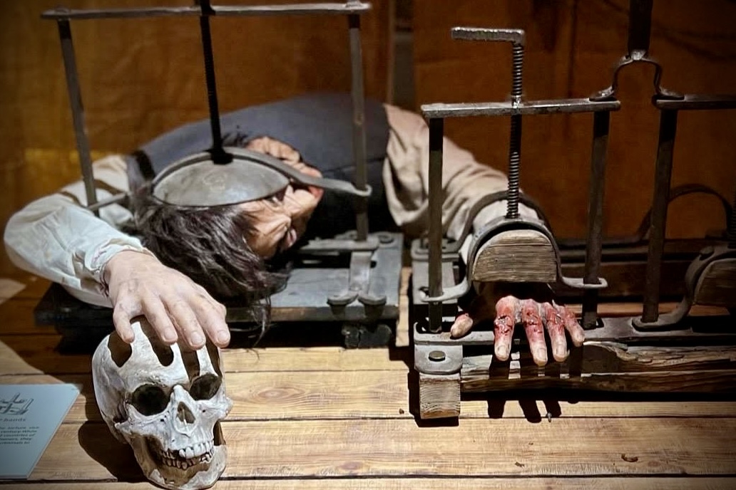 A Thousand and One Screams at Los Angeles Medieval Torture Museum in Hollywood