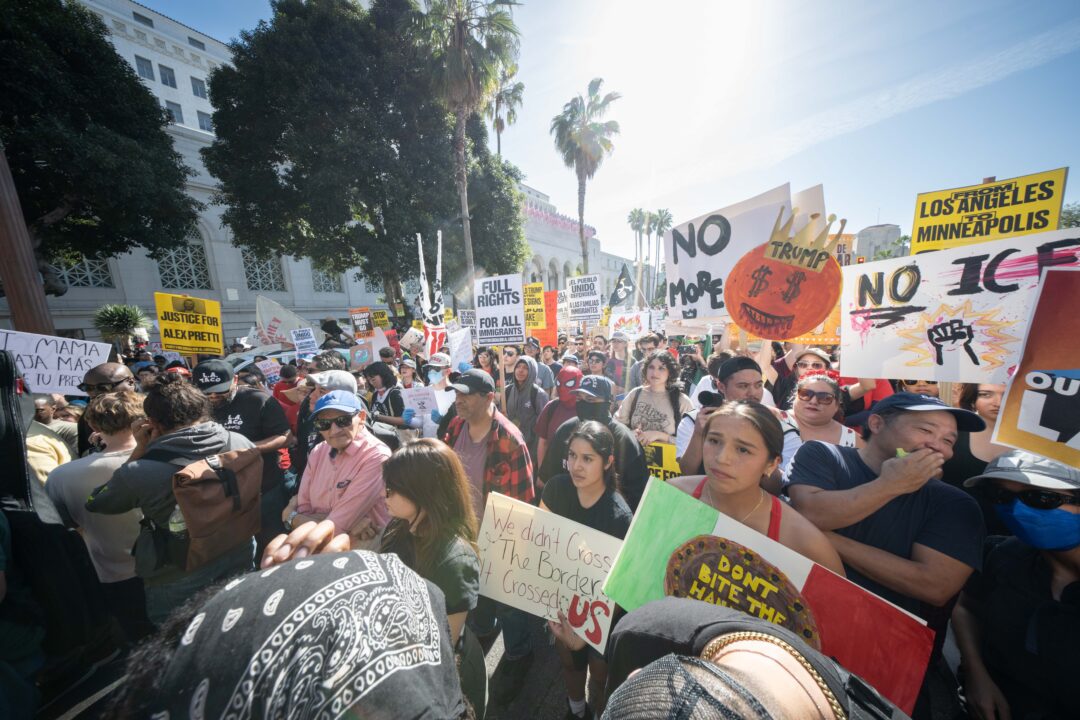 ICE Under Pressure: Gary Leonard’s Photo Journalist Review of Weekend of Resistance ICE Under Pressure: Gary Leonard’s Photo Journalist Review of Weekend of Resistance