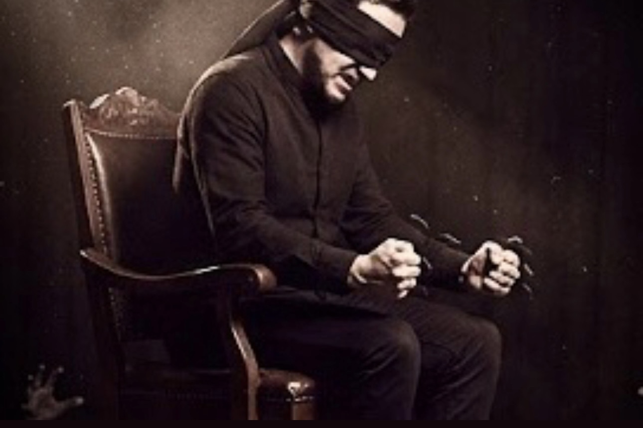 Edgar Allan Poe Gets Even Darker at The Counts Den with Theatre Obscura LA Immersive Experience