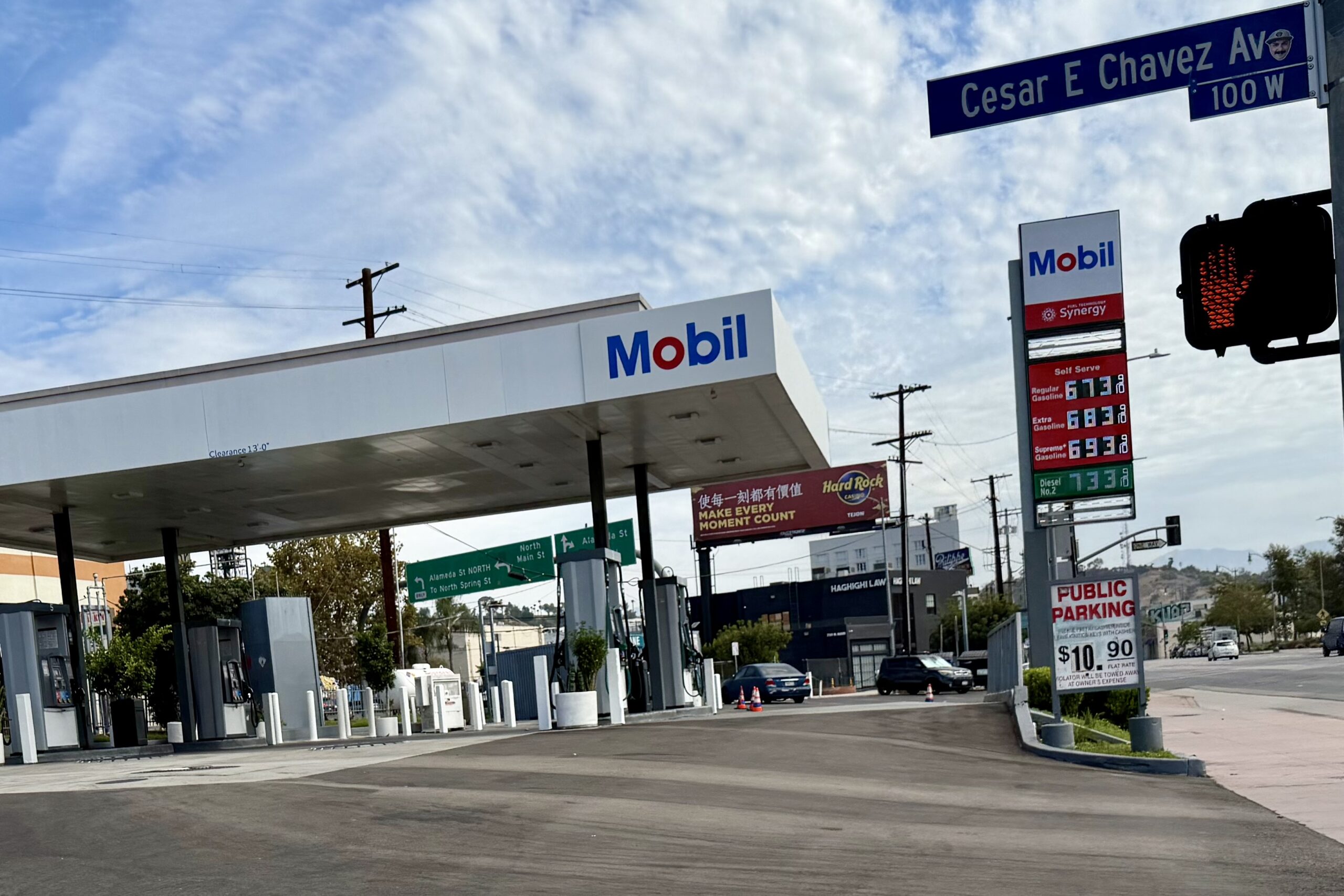 DTLA's Most Famous Gas Station Gets a New Look, But Its Reputation Lives On DTLA's Most Famous Gas Station Gets a New Look, But Its Reputation Lives On